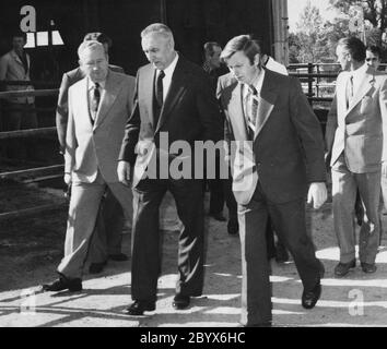 Edward Gierek besucht PGR in Rząśnik, Polen. Links: direktor der PGR Ca. 1970-1980 Stockfoto