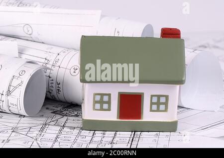 Projekte der Häuser mit Modell eines Hauses Stockfoto