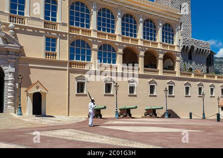 Wachen vor dem Palast von Monaco Stockfoto