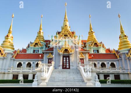 Wunderschöne goldene Pagode Stockfoto