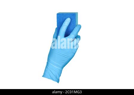 Schwamm zum Waschen von Geschirr in weiblicher Hand in einem blauen Latexhandschuh isoliert auf weiß. Handbewegung der Frau oder Zeichen isoliert auf weiß. Eine Hand in einem Handschuh Stockfoto