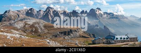 Der weite Blick von der Seiser Alm in den Rosengarten Stockfoto