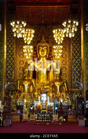 Buddha-Statue in einer Kapelle Stockfoto