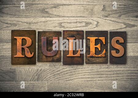 Regeln Konzept Holzbrieftpresse Typ Stockfoto