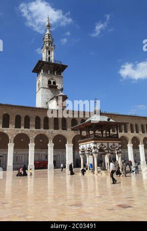 Die Damascus Umayyad Moschee ist eine der ältesten Moscheen der Welt. Während es eine christliche Basilika war, wurde es in eine Moschee im Jahr 635 umgewandelt. Stockfoto