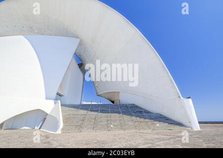 Auditorio in Santa Cruz de Tenerife Seitenansicht Stockfoto