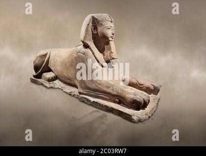 Alte ägyptische Sphinx Statue, Sandstein, Neues Königreich, frühe 19. Dynastie (1292-1250), Karnak, Tempel von Amon. Ägyptisches Museum, Turin. Die Phatoah Stockfoto