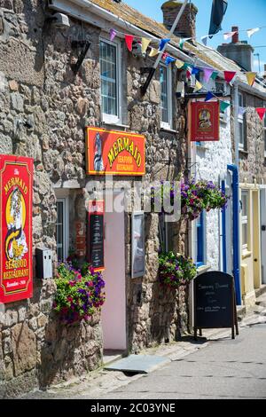 Saint Ives, Cornwall, Großbritannien. Das Meerjungfrau Fischrestaurant in St. Ives. Stockfoto