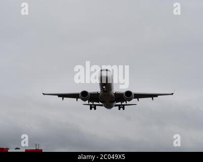 C-Series A220 Abheben am Flughafen Zürich Stockfoto