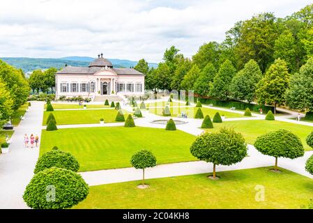 Klostergarten Melk mit barockem Pavillon, Melk, Österreich. Stockfoto