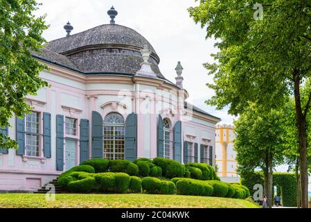 Barocker Pavillon im Klostergarten Melk, Melk, Österreich. Stockfoto