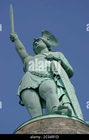 Hermann-Denkmal auf Schloss Grotenburg im Teutoburger Wald bei Detmold Stockfoto