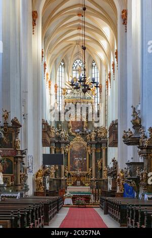 Innenraum der Kirche St. Wenzel, Stanislaw und Dorothea, Breslau Stockfoto