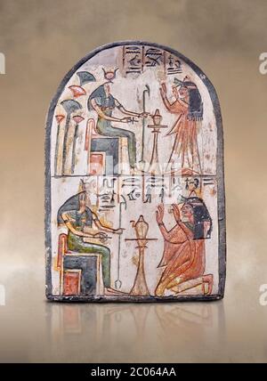 Alte ägyptische Ra Stele , Kalkstein, Neues Königreich, 19. Dynastie, (1279-1190 v. Chr.), Deir el-Medina, Ägyptisches Museum, Turin. AKH iqer en Ra ' die exce Stockfoto