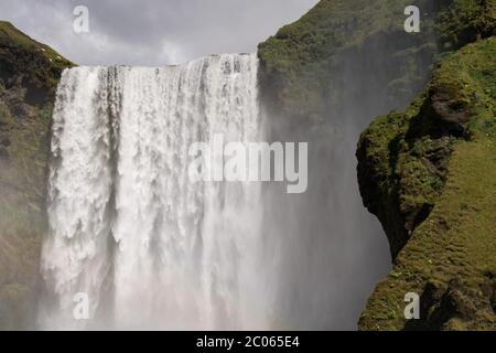 Skógafoss Wasserfall, Skogafoss, Skogar, Umgehungsstraße, Sudurland, Südisland, Island, Europa Stockfoto