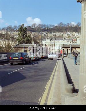 Cleveland Bridge, Bath, über den Fluss Avon, South West Englands, Großbritannien im Jahr 1996 Stockfoto