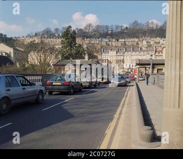 Cleveland Bridge, Bath, über den Fluss Avon, South West Englands, Großbritannien im Jahr 1996 Stockfoto