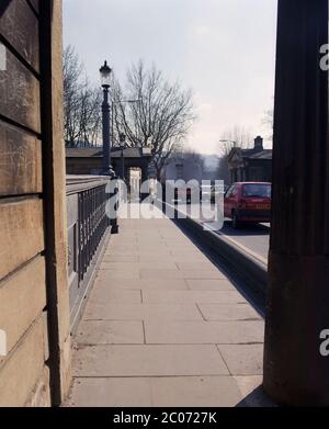 Cleveland Bridge, Bath, über den Fluss Avon, South West Englands, Großbritannien im Jahr 1996 Stockfoto