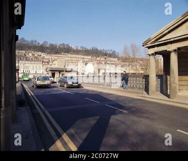 Cleveland Bridge, Bath, über den Fluss Avon, South West Englands, Großbritannien im Jahr 1996 Stockfoto