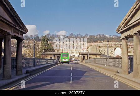 Cleveland Bridge, Bath, über den Fluss Avon, South West Englands, Großbritannien im Jahr 1996 Stockfoto