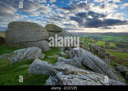 Hollow Tor bei Widecombe in The Moor, Dartmoor National Park, Devon, England, Vereinigtes Königreich Stockfoto