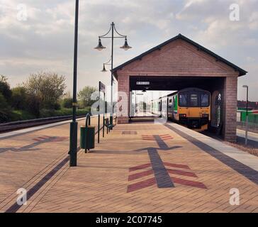 1996, die damals neu eröffnete Robin Hood lokale Eisenbahnlinie, in Mansfield, East Midlands, England, Großbritannien Stockfoto