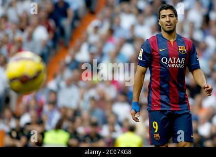 'Spanish League'- Spiel Real Madrid gegen FC Barcelona- Saison 2014-15 - Santiago Bernabeu Stadion - Luis Suarez (FC Barcelona) in Aktion während des spanischen Ligaspiel(Foto: Guillermo Martinez / Bohza Press / Alter Photos) /nortephoto.com Stockfoto