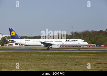 Flughafen Frankfurt - Start einer A321-200 von Lufthansa Stockfoto