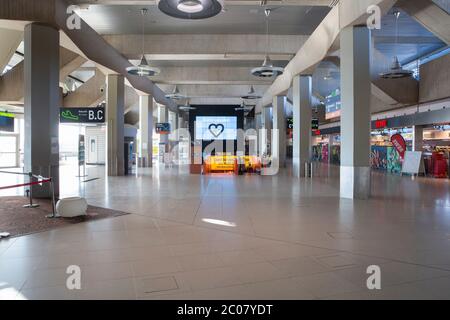 Zu einem vollständigen Erliegen des Personenflugverkehrs im Zusammenhang mit der Corona-Krese am Flughafen Köln/Bonn. Köln, 07.04.2020 Stockfoto