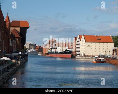 Blick über den Fluss Motlawa in der Altstadt von Danzig, Polen Stockfoto