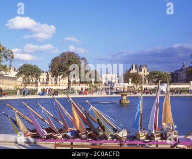 Modell Holzboote von Grand Bassin Rond, Jardin des Tuileries (Tuileries Garten), 1. Arrondissement, Paris, Île-de-France, Frankreich Stockfoto