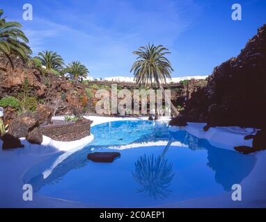 Smaragdgrün Pool, Jameos del Agua, in der Nähe von Haria, Lanzarote, Kanarische Inseln, Spanien Stockfoto