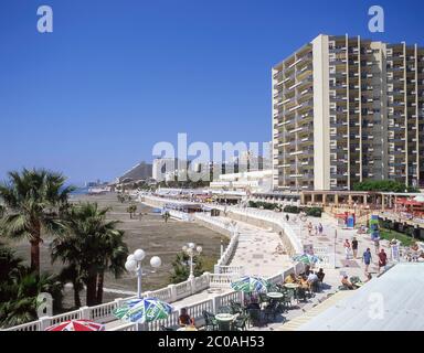 Strandpromenade, Benalmádena, Costa del Sol, Andalusien (Andalusien), Königreich Spanien Stockfoto