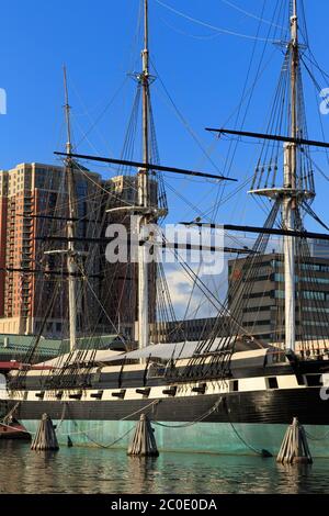 USS Constellation Museum & World Trade Center, Inner Harbour, Baltimore, Maryland, USA Stockfoto