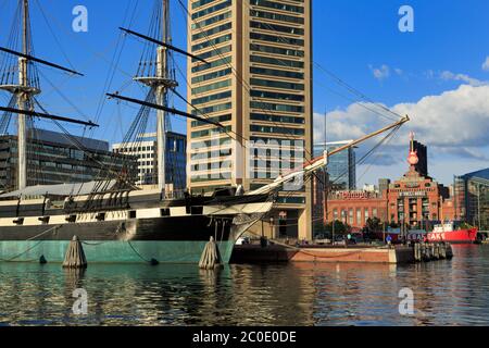 USS Constellation Museum & World Trade Center, Inner Harbour, Baltimore, Maryland, USA Stockfoto