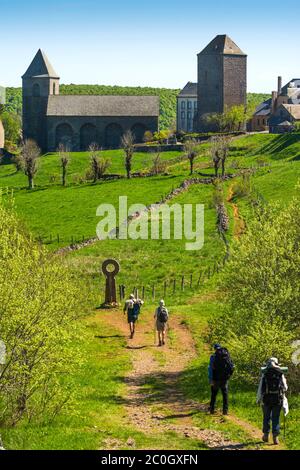 Aubrac Dorf an der Via podiensis, Jakobsweg, Departement Aveyron, Region Occitanie, Frankreich Stockfoto