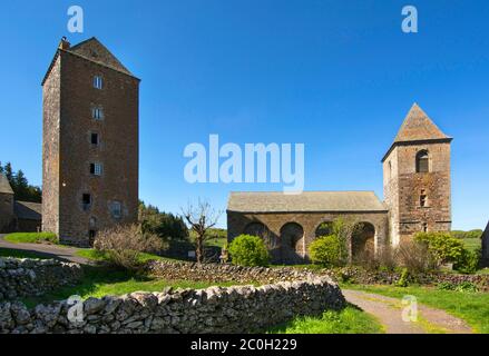 Kirche von Aubrac Dorf auf der Via podiensis, Saint james Way, Aveyron Department, Okzitanien Region, Frankreich Stockfoto