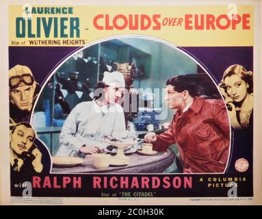 LAURENCE OLIVIER RALPH RICHARDSON und VALERIE HOBSON in Q PLANES aka CLOUDS OVER EUROPE 1939 Regisseur Tim WHELAN Columbia Pictures Stockfoto