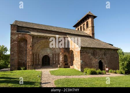 Romanische Kirche von Perse, Espalion, Lot Tal, Aveyron Departement, Okzitanien, Frankreich Stockfoto