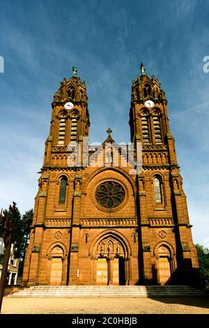 Kirche Saint Jean Baptiste von Espalion. Aveyron Department, Occitanie, Frankreich Stockfoto