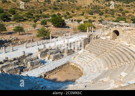 Odeon - kleines Theater in der antiken Stadt Ephesus, Türkei in einem schönen Sommertag Stockfoto