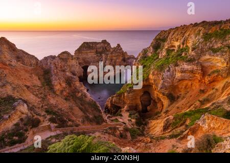 Ponta da Piedade bei Sonnenuntergang Stockfoto