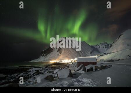 Aurora über Vikten. Stockfoto