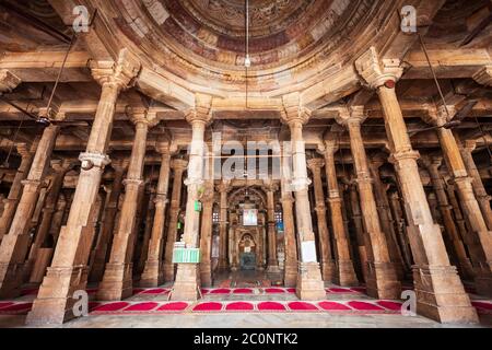 Die JAMA Masjid- oder Jumah-Moschee ist eine Hauptmoschee in der Stadt Ahmedabad im Bundesstaat Gujarat in Indien Stockfoto