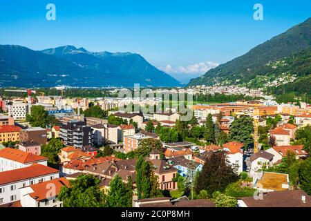 Bellinzona Stadt Antenne Panoramablick, Tessin Kanton der Schweiz Stockfoto