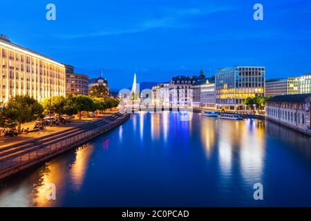 Genfer Stadtzentrum Antenne Panoramablick. Oder Genf Genf ist die zweitgrösste Stadt der Schweiz, am Genfer See entfernt. Stockfoto