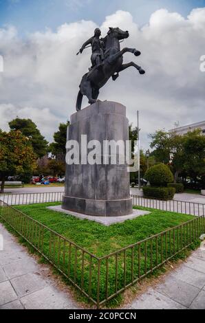 Athen, Attika / Griechenland. Reiterstatue von George Karaiskakis im Garten von Zappeion Megaron, auf der Seite der Irodou Attikou Straße Stockfoto