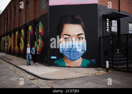 Graffiti-Kunstwerke von Graffiti Life on a Wall in Shoreditch, East London während der Covid-19 Pandemie 2020. Stockfoto