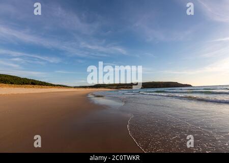 Wilde und einsame Playa de Rostro, Costa da morte , Finisterre, Provinz A Coruña, Galicien, Spanien Stockfoto