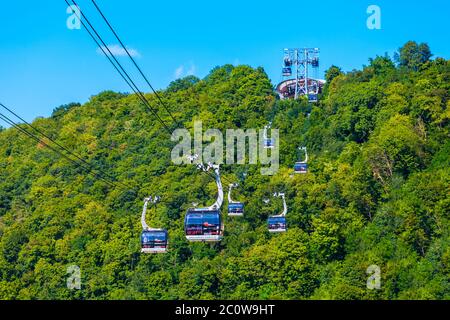 KOBLENZ, Deutschland - 27. JUNI 2018: die Seilbahn auf die Festung Ehrenbreitstein im Zentrum von Koblenz Stadt in Deutschland Stockfoto